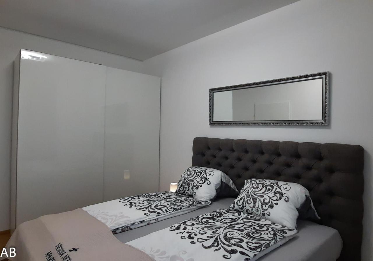 Superior Apartment & Rooftop Pool Vienne Extérieur photo